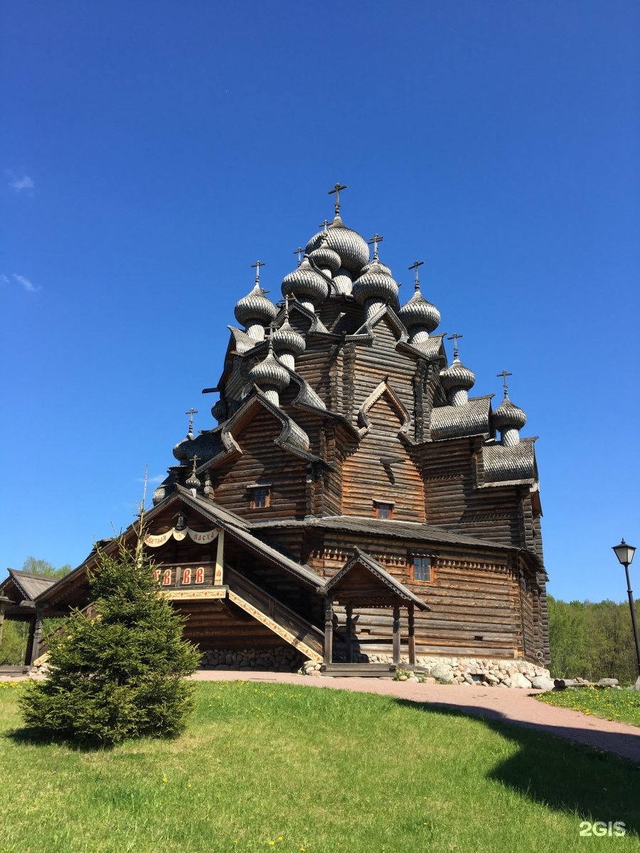 Усадьба Богословка парк. Богословка Церковь пос. Свердлова. Усадьба Богословка храм.