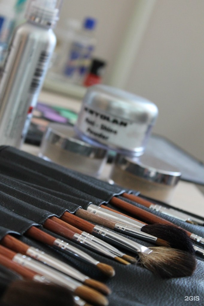 Грим криолан белый. Музей шоколада киров. Дружинниковская 30 стр 1. Криола киров. Криола киров.