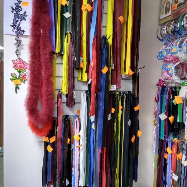 Атлас, магазин тканей и швейной фурнитуры, проспект Ленина