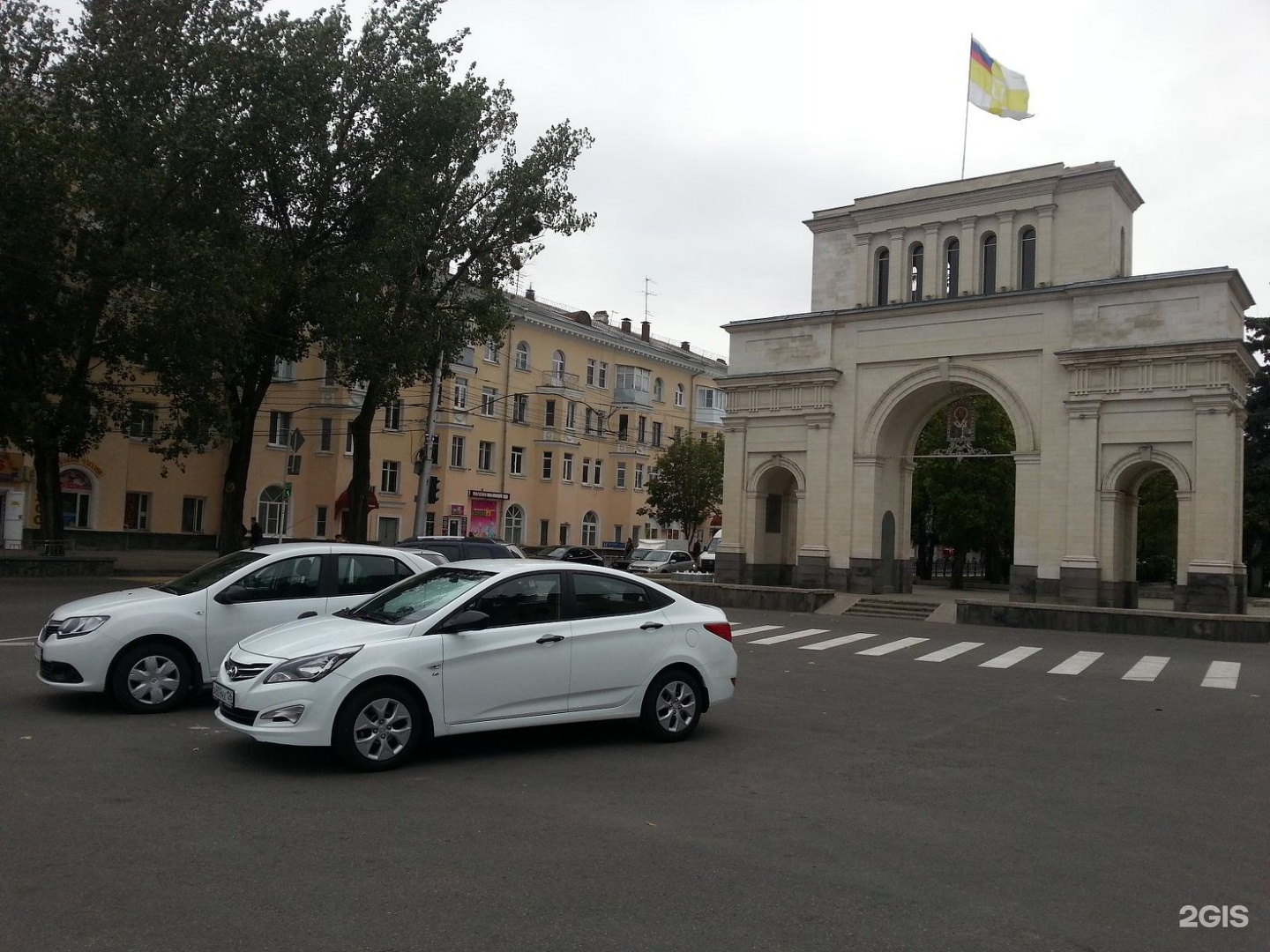 Ставрополе снять. Машины Ставрополь. Авто напрокат в Ставрополе без водителя. Ставрополь машины в городе. Автомобиль в аренду Ставрополь.