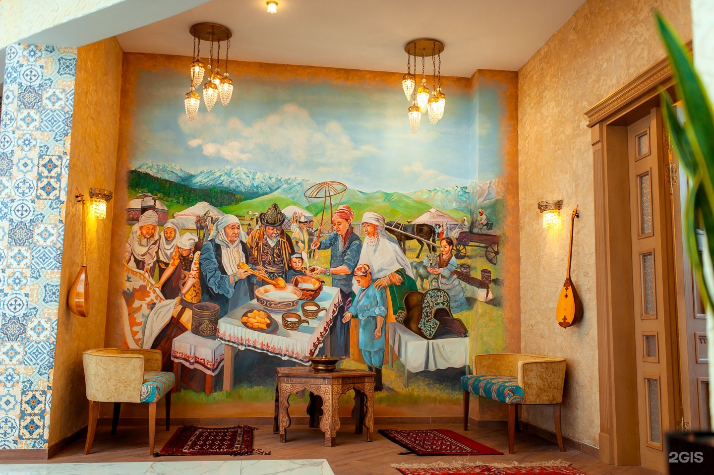 Ресторан казахской кухни. Национальный казахский ресторан Abay. Abay ресторан. Ресторан национальной кухни «АК ауыл». Национальный ресторан.