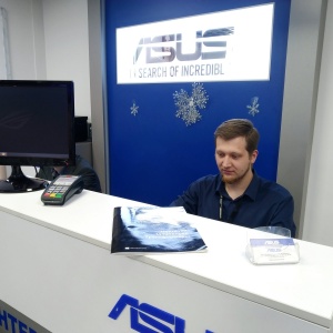 Фото от владельца ASUS, торговая компания