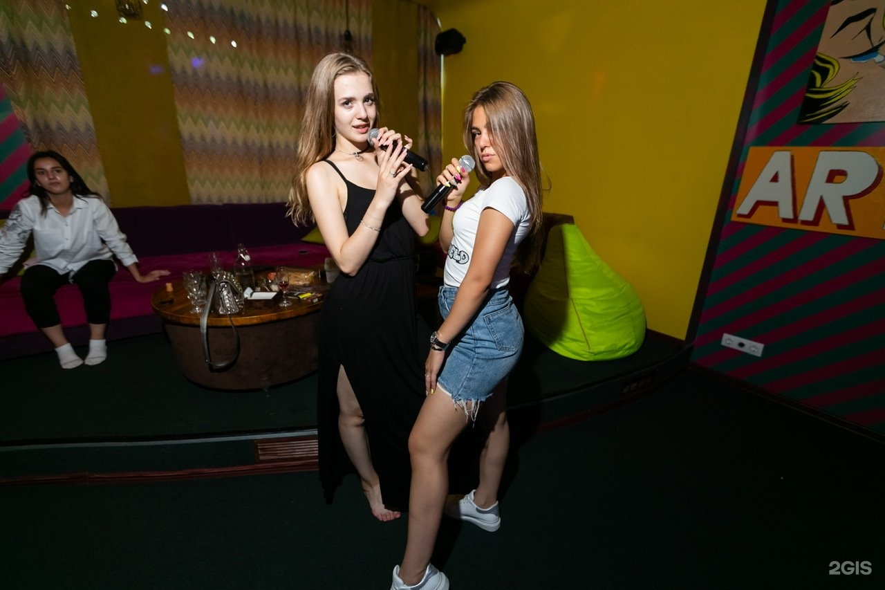 Эхо таганка. Октябрьская 8а Красноярск Эхо. Кинотеатр Эхо Красноярск. Креативное пространство Эхо Красноярск. Антикинотеатр Эхо Красноярск.