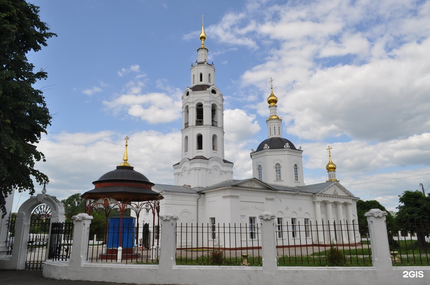 Богоявленский собор Орел ночь