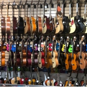 Фото от владельца Мелодия, магазин музыкальных инструментов и оборудования