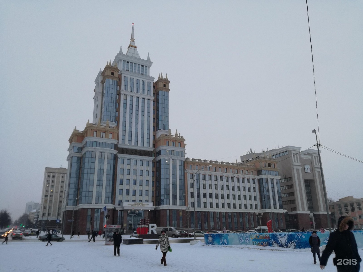 Корпуса мгу огарева. Мордовский государственный университет им н.п Огарева. Университет Огарева Саранск. Университет МГУ Саранск. 1 Корпус МГУ им Огарева Саранск.