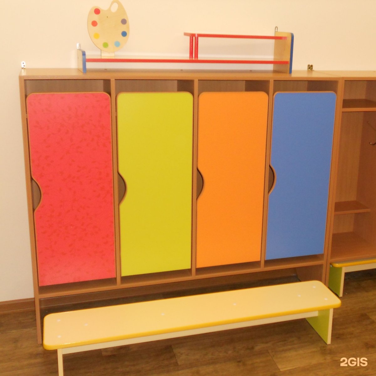 шкаф для полотенец в детский сад 5 секций