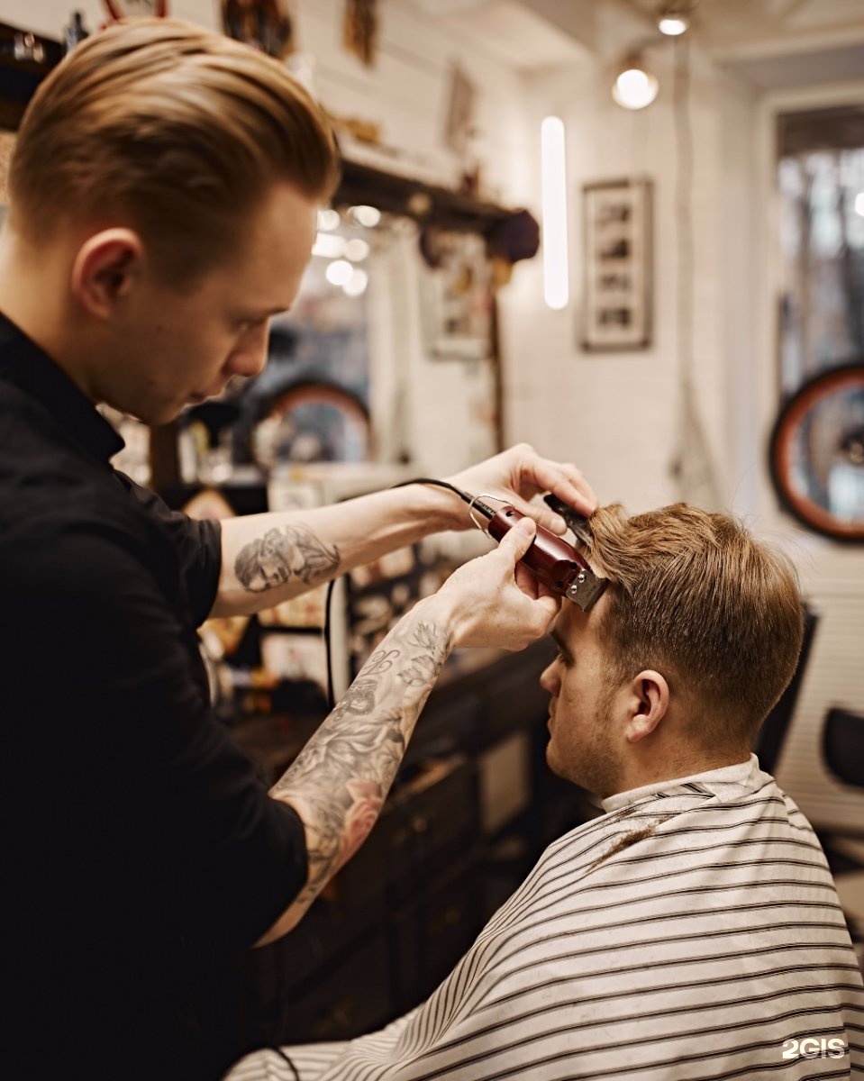 Барбер года. Контора барбершоп Екатеринбург. ТИТАЛОВИЧ барбершоп. Kontora Barbershop Артур. Шелби барбершоп Владикавказ.