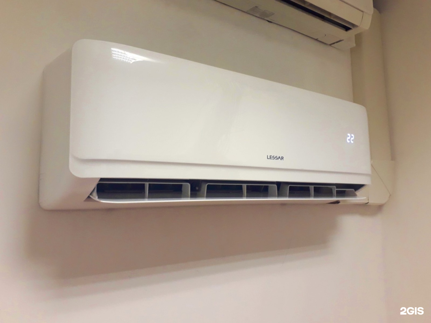 Mitsubishi electric msz-hj35va. Установка кондиционера екатеринбург. Ассортимент кондиционеров. Кондиционеры екатеринбург. Кондиционер hisense 12 куб.