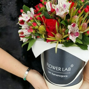 Фото от владельца FLOWER LAB, цветочная мастерская