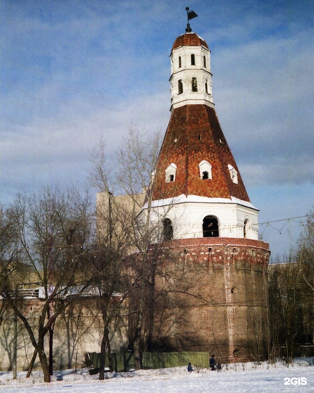 башни монастыря