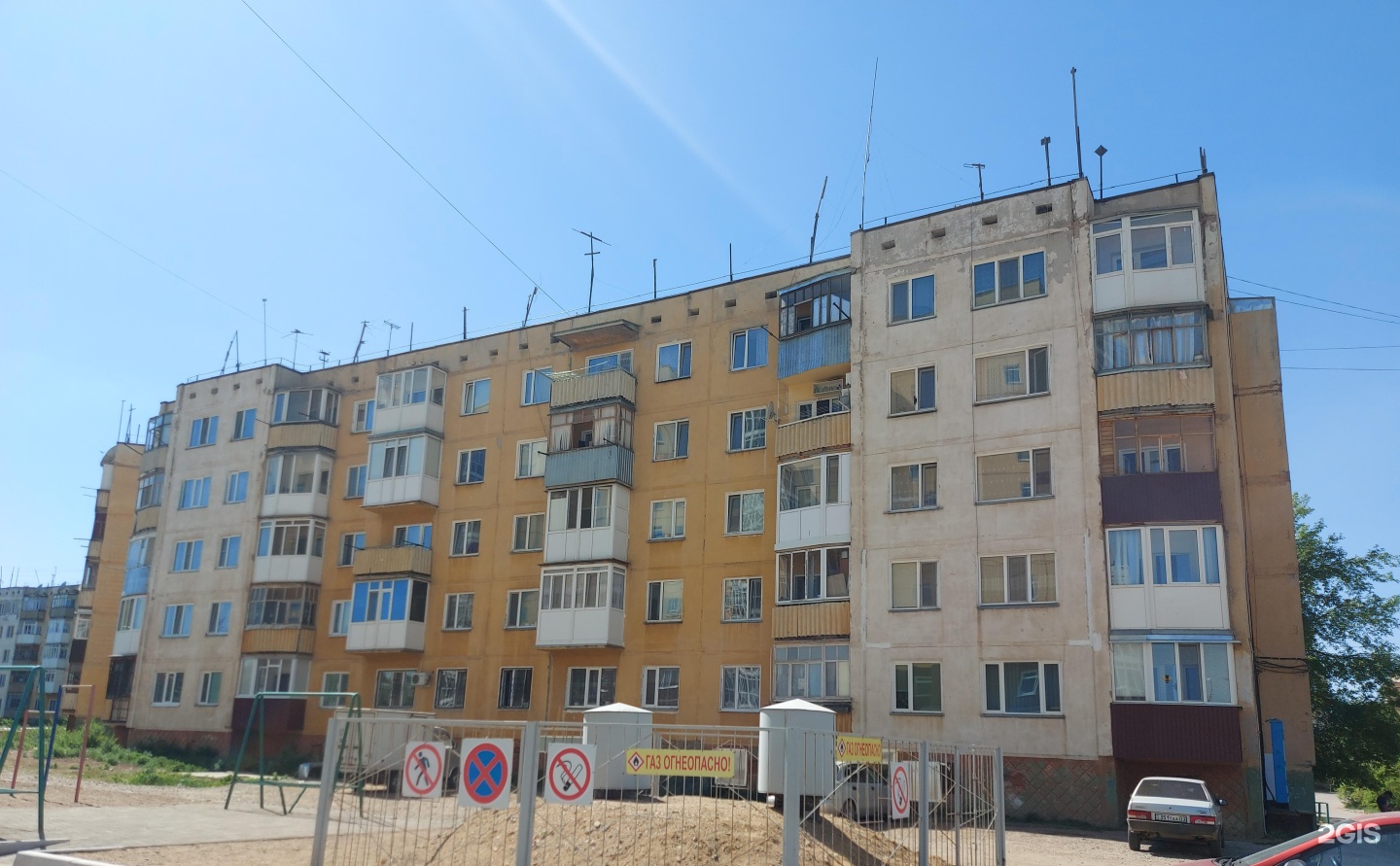 кокшетау застанционный микрорайон. кокшетау микрорайон. аккумуляторный центр, казахстан, кокшетау. казахстан кокшетау шанхай. кокшетау микрорайон.