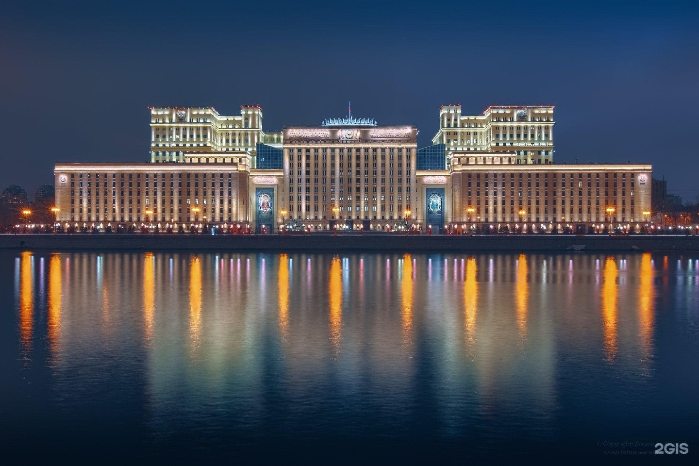 Набережная 22