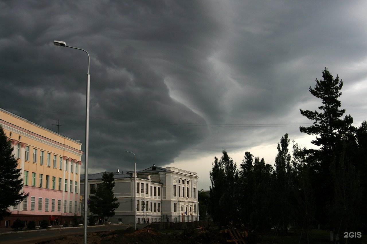 Омск партизанская улица 8 университетский колледж агробизнеса. Университетский колледж агробизнеса Омск. Партизанская 8 Омск колледж. Общежитие Омск колледж агробизнеса. Университетский колледж агробизнеса общежитие.