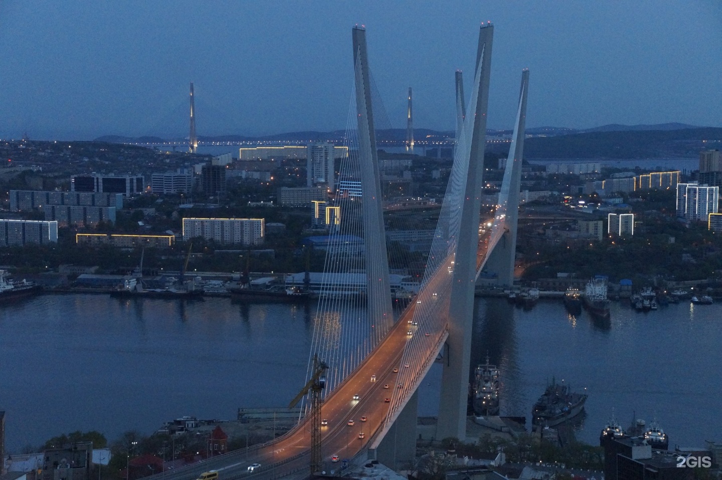 Золотой мост Владивосток осень