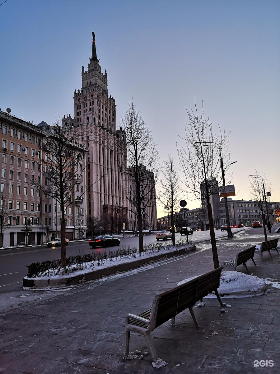 улица спасская в москве