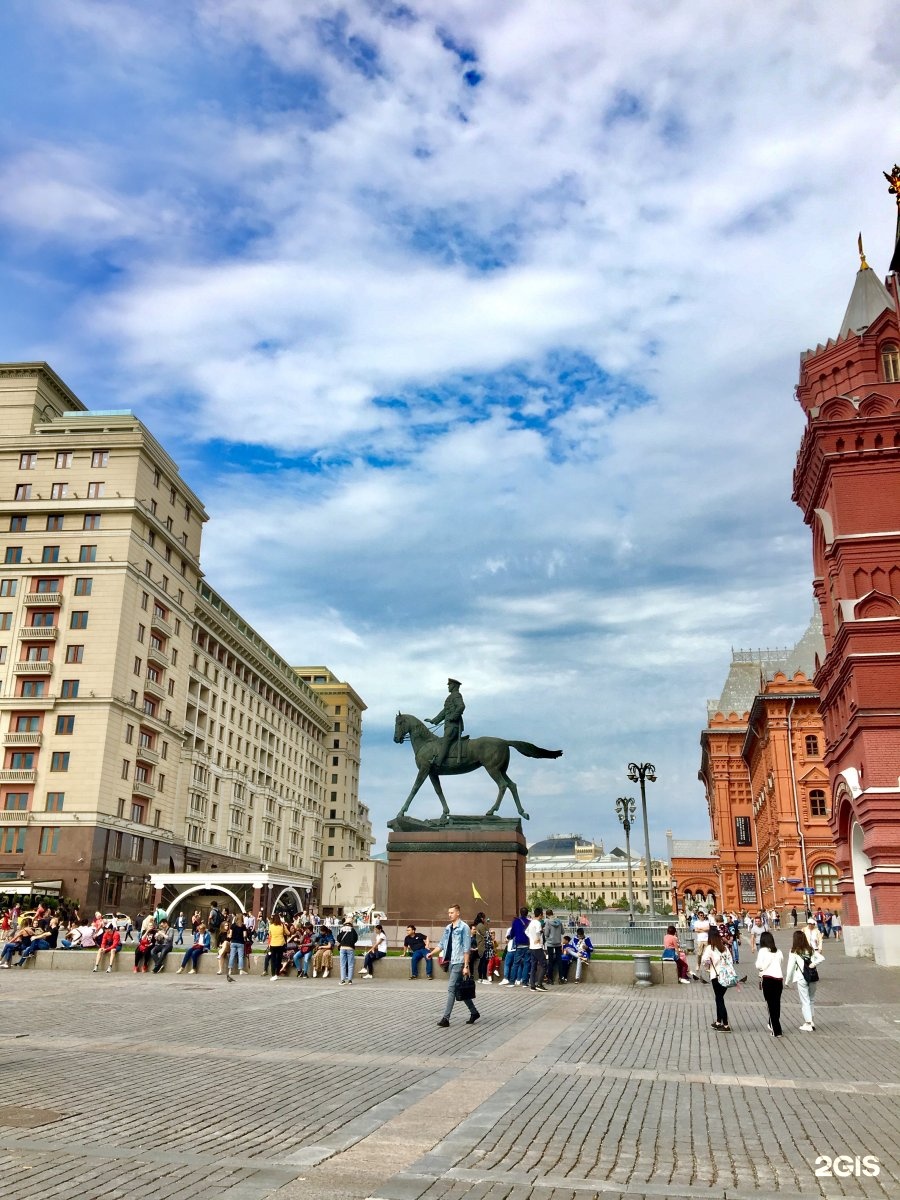 Памятники маршалам советского Союза