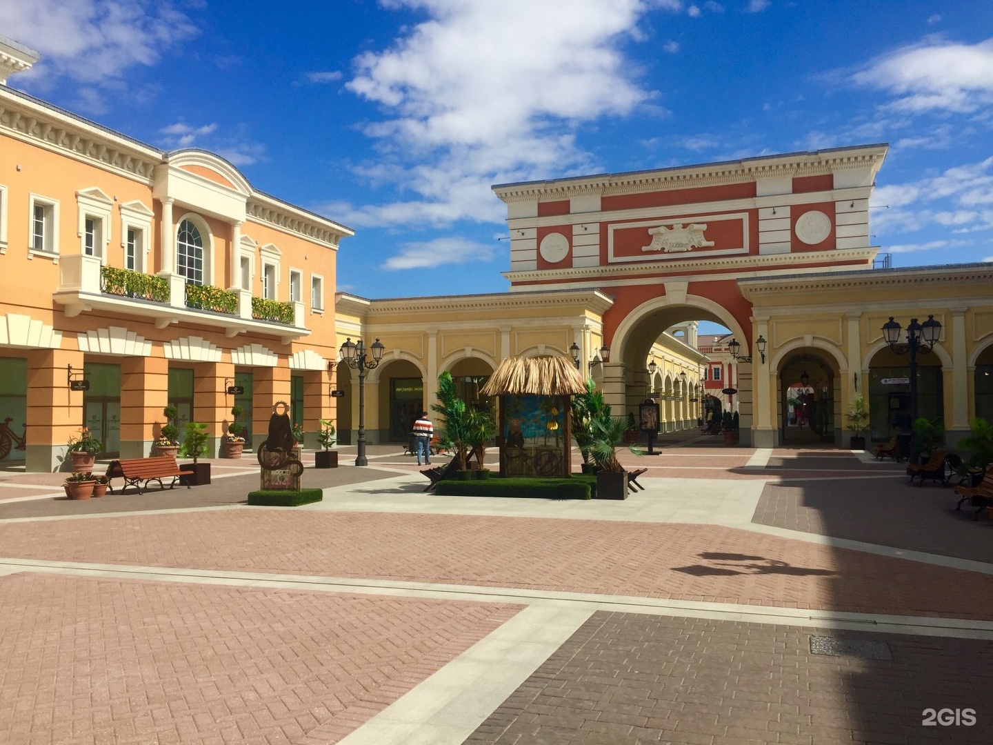 Аутлет деревня царь. Outlet Village Пулково. Аутлет на Пулковском шоссе. Пулковское шоссе 60. Пулковское шоссе 60к1.