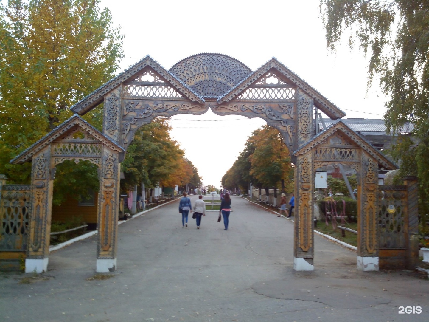 национальная деревня в парке победы саратов