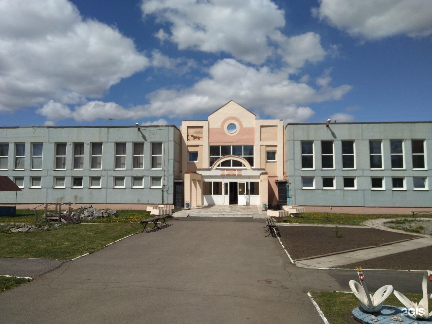 Екатеринбург улица дарвина 2. Дом 2 кемерово. Режиссер дом 2. Дом 2 кемерово. Кемерово заречная 2-я 5.