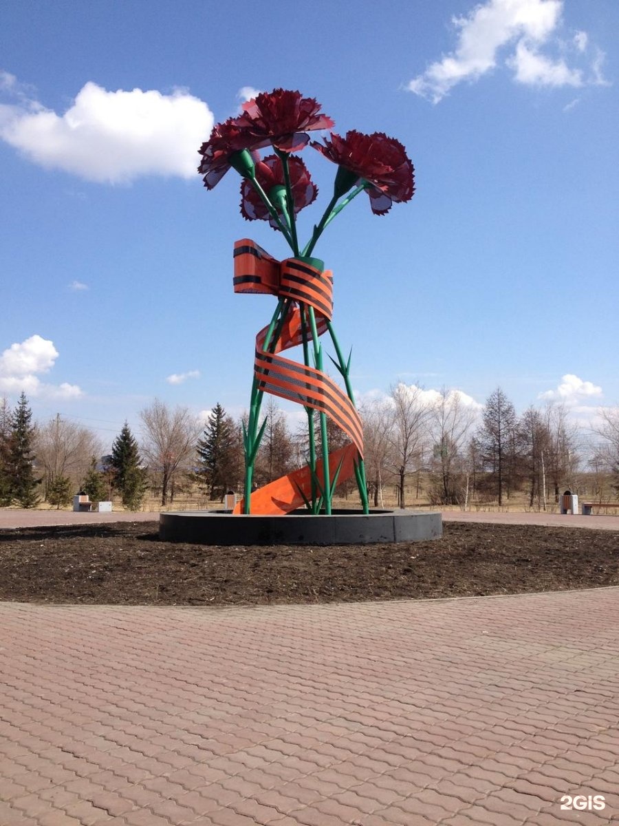 сквер победителей. парк победителей красноярск. памятник журавли красноярск. ника победительница курган памятник.