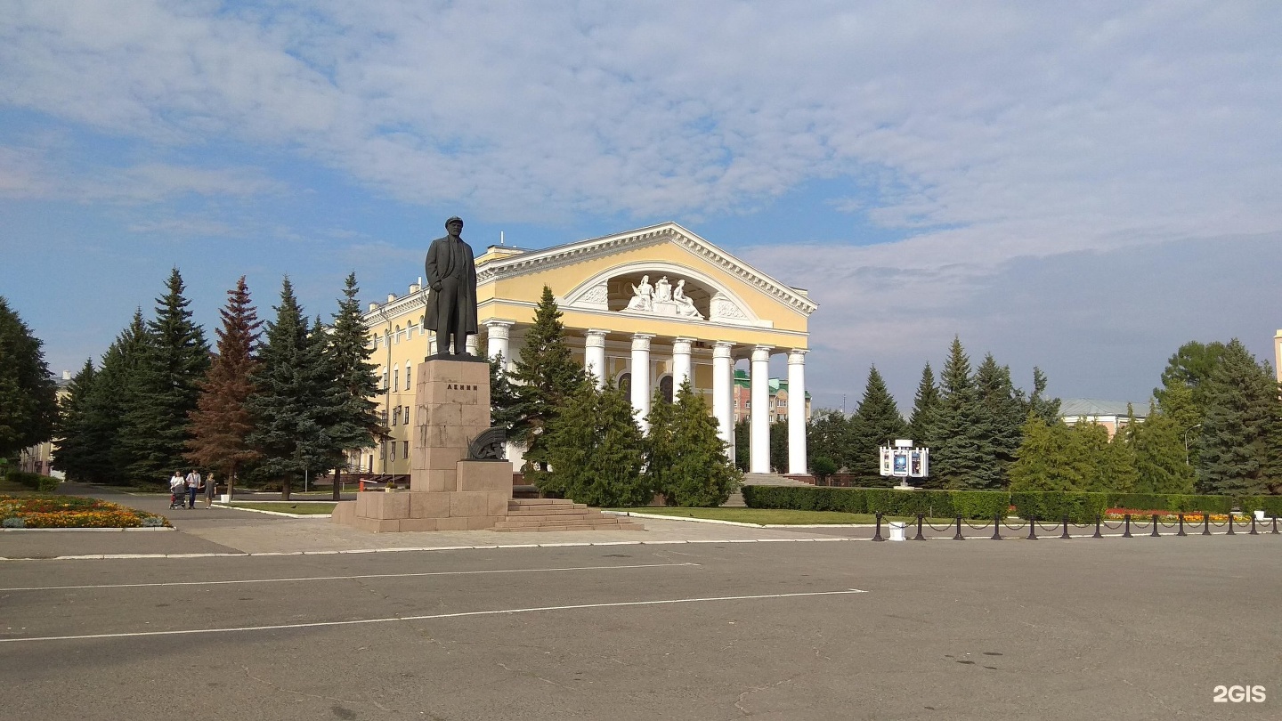 Ленина йошкар ола. Площадь Ленина Йошкар-Ола. Площадь имени Ленина Йошкар-Ола. Центральная площадь Ленина Йошкар Ола. Памятник Ленину (Йошкар-Ола).