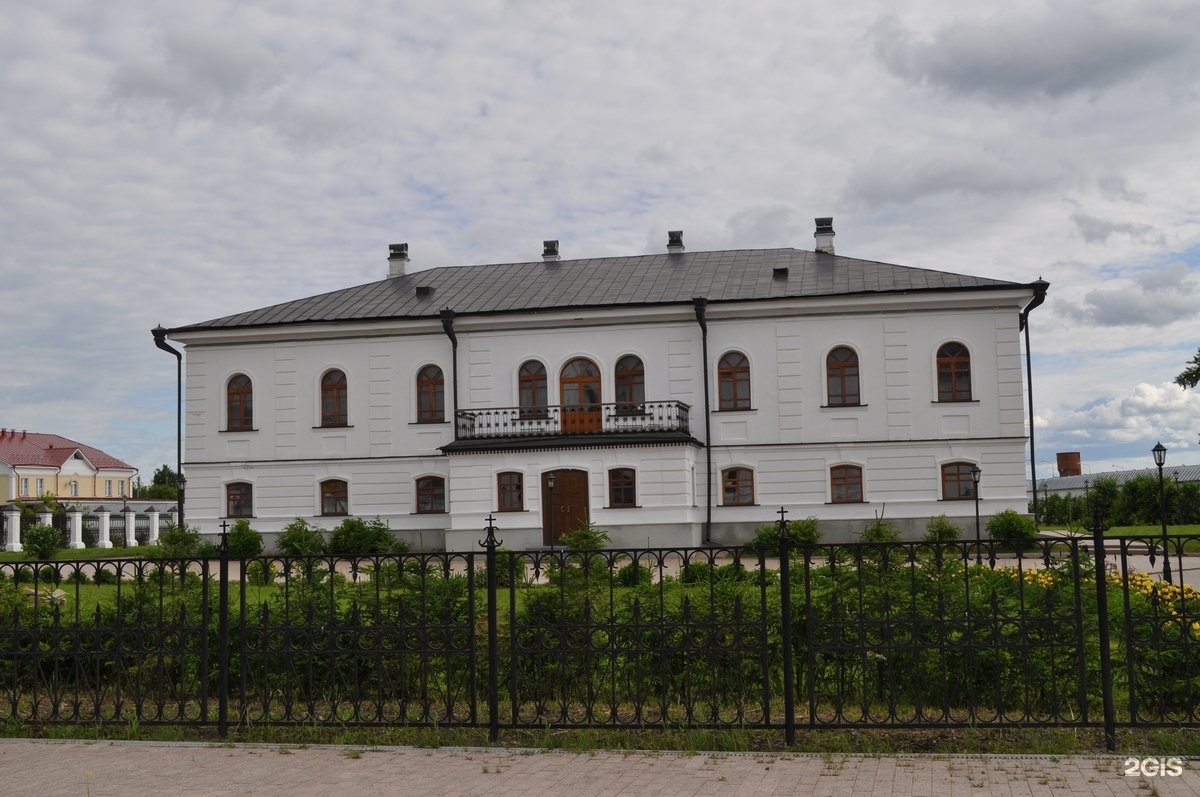 васильевский храм рязань. надворная ивано-франковская область ломоносова. усадьба белюстиных. дом настоятеля. дом настоятеля.