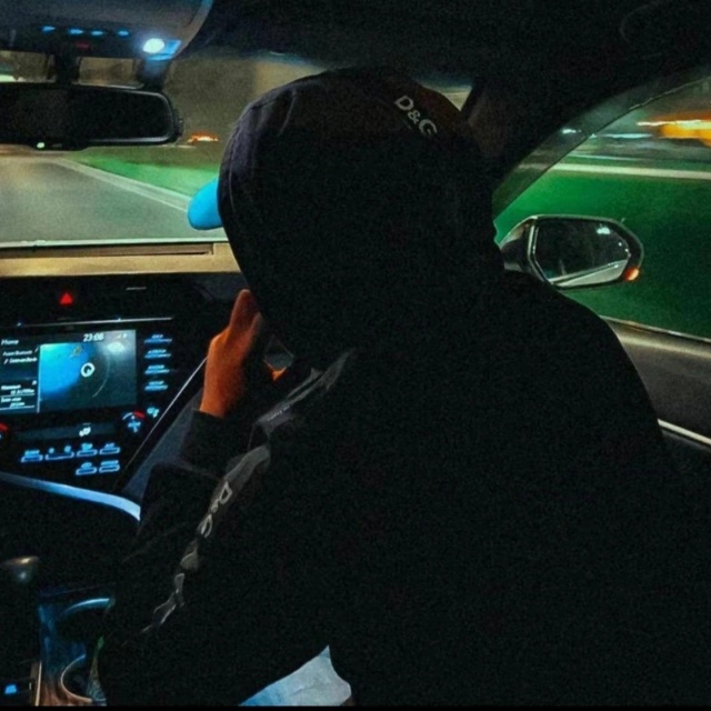 Әйеліммен және оның досымен жыныстық қатынасқа қараңыз