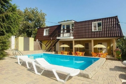 Геленджик: Коттедж Тамара