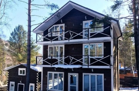 рп. Листвянка: Отель Аквамарин