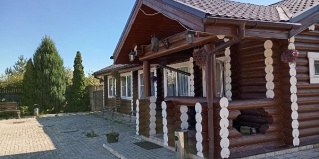 Эммаусс: Отель Эммаусский дворик