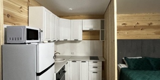 Озерное: Коттедж Усадьба Бурых