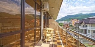 Лазаревское: Гостевой дом Krystall