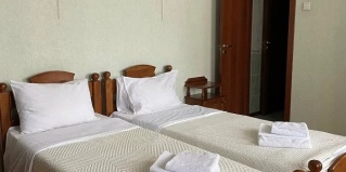 Печоры: Отель Монастырская