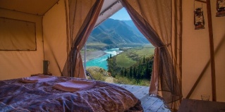 Инегень: Глэмпинг Выше гор Инегень