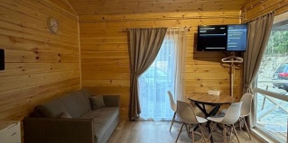 Бийск: Коттедж Хвоинка