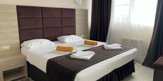 Ярославская: Отель Золотая рыбка