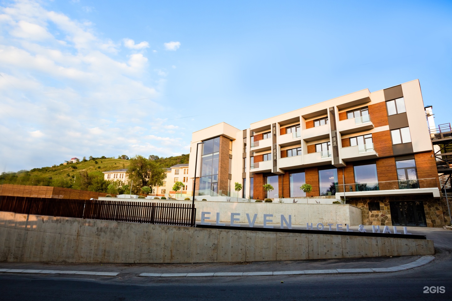 Eleven Hotel & Hall