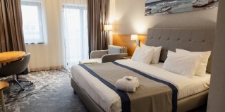 Актау: Отель Holiday Inn Aktau-Seaside