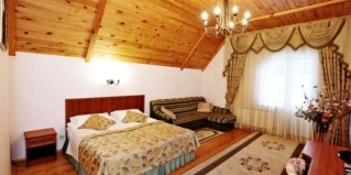 Домбай: Коттедж Каприз