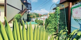 Агой: Гостевой дом Колибри