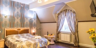 Петровское: Отель Кароза