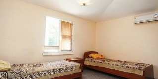 Геленджик: Коттедж Тамара