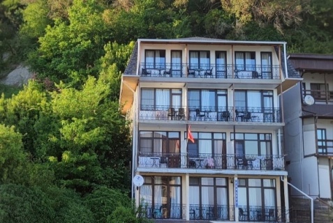 Лдзаа: Гостевой дом Ривьера