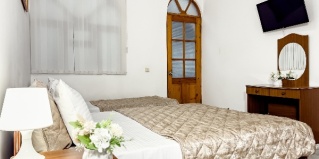 Адлер: Гостевой дом Анжелика by Viva Hotels Group