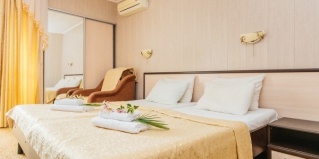 Сочи: Коттедж Аист и Капуста