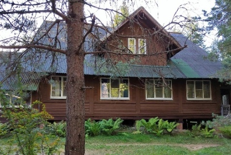 Жалыбня: Гостевой дом Шишки