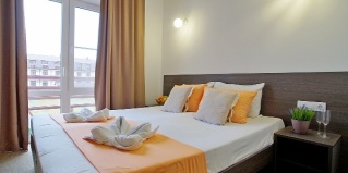 Витязево: Коттедж Белое солнце