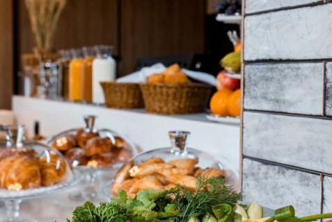 Шымкент: Отель Qazaq Hotel Premium