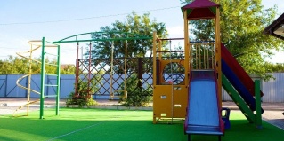 Кучугуры: Отель Атлет